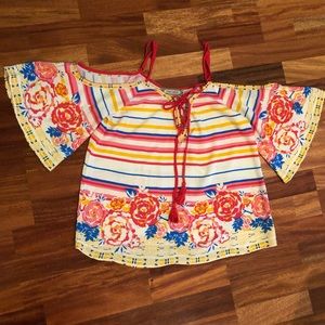 NWOT Off-Shoulder Summer Top